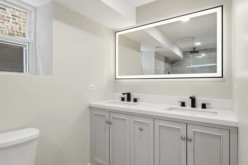 4431 North Marmora Avenue Chicago IL 60630