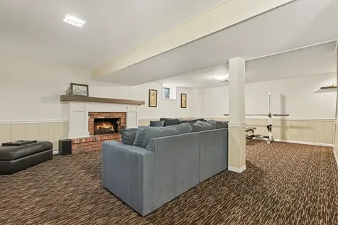 640 Clearview Court Algonquin IL 60102