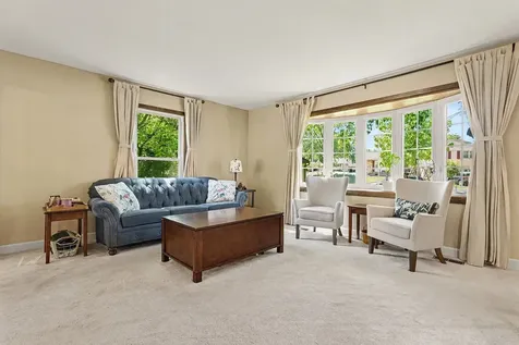 640 Clearview Court Algonquin IL 60102