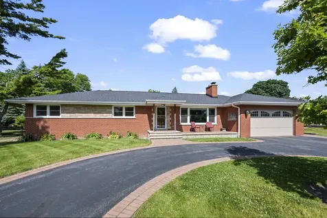 4 Garden Court Prospect Heights IL 60070