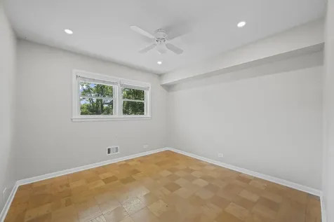 4 Garden Court Prospect Heights IL 60070
