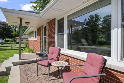 4 Garden Court Prospect Heights IL 60070