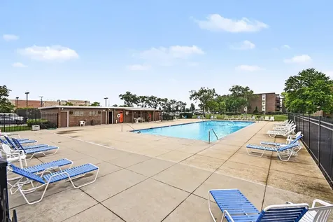 1311 South Finley Road Lombard IL 60148