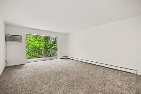1311 South Finley Road Lombard IL 60148