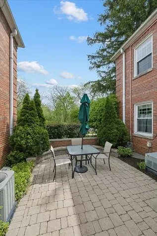 310 Jackson Avenue Glencoe IL 60022