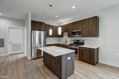 2823 West Belmont Avenue Chicago IL 60618