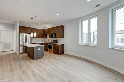 2823 West Belmont Avenue Chicago IL 60618