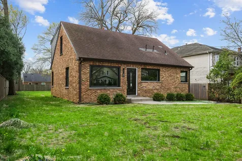 830 Deerfield Road Highland Park IL 60035