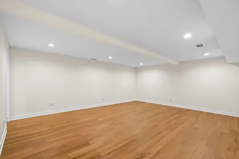 830 Deerfield Road Highland Park IL 60035