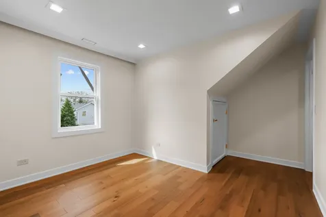 830 Deerfield Road Highland Park IL 60035