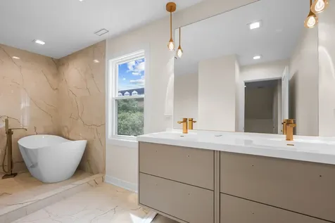 830 Deerfield Road Highland Park IL 60035