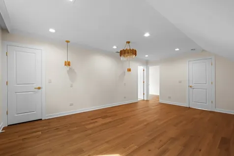 830 Deerfield Road Highland Park IL 60035