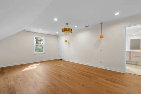 830 Deerfield Road Highland Park IL 60035