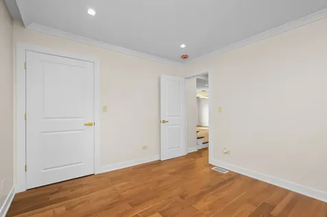 830 Deerfield Road Highland Park IL 60035