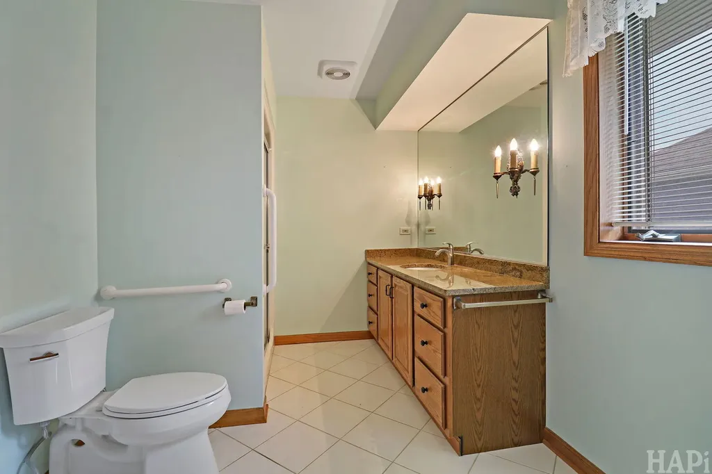 612 Edelweiss Drive Antioch IL 60002