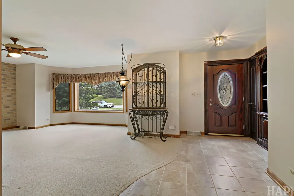 612 Edelweiss Drive Antioch IL 60002