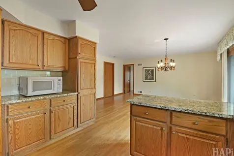 612 Edelweiss Drive Antioch IL 60002