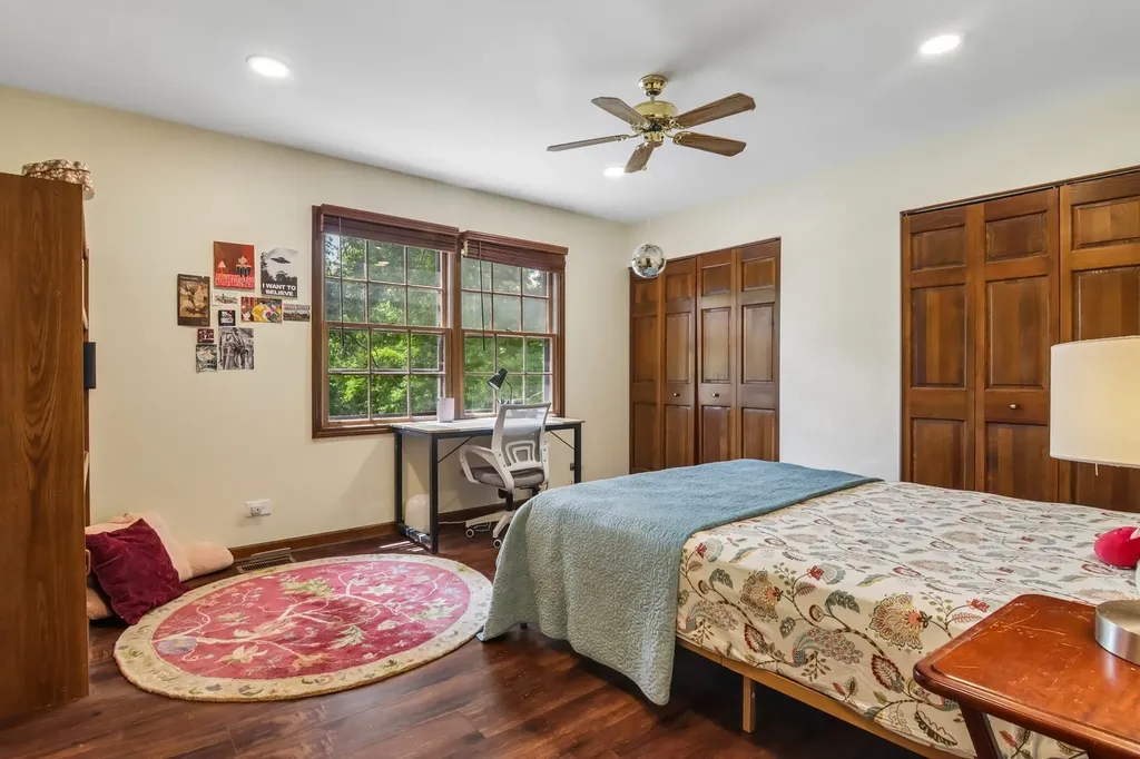 816 Bonnie Brae Lane Bolingbrook IL 60440