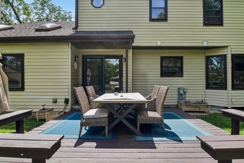 816 Bonnie Brae Lane Bolingbrook IL 60440