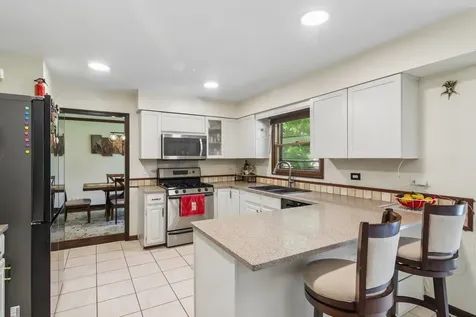 816 Bonnie Brae Lane Bolingbrook IL 60440