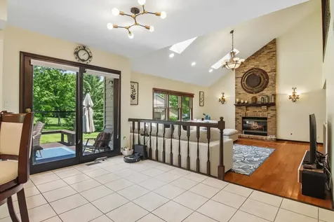 816 Bonnie Brae Lane Bolingbrook IL 60440