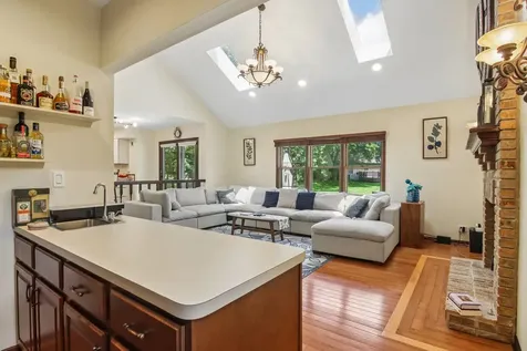 816 Bonnie Brae Lane Bolingbrook IL 60440