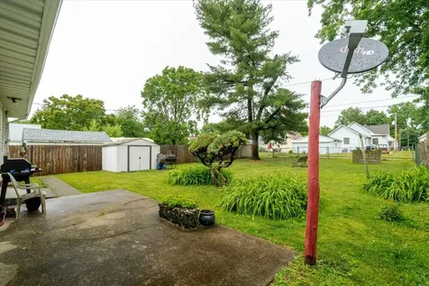 1409 1/2 Mulberry Street Bloomington IL 61701