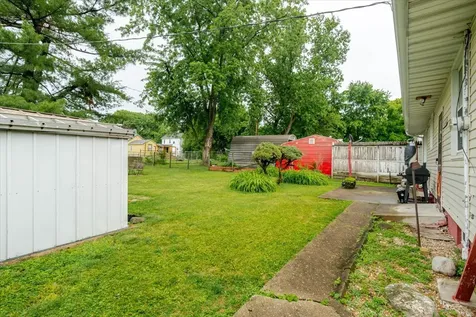1409 1/2 Mulberry Street Bloomington IL 61701