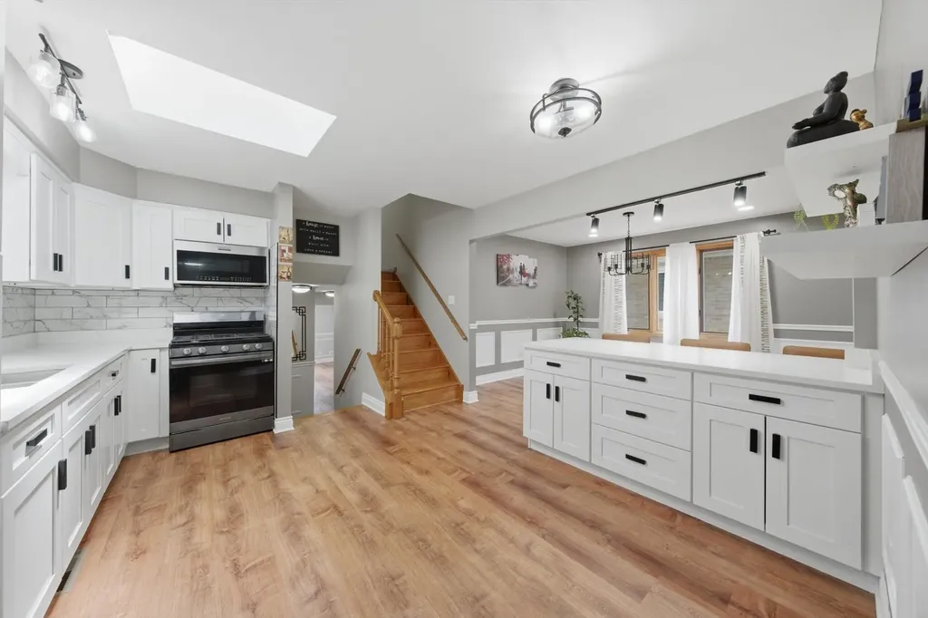 5601 South Sayre Avenue Chicago IL 60638