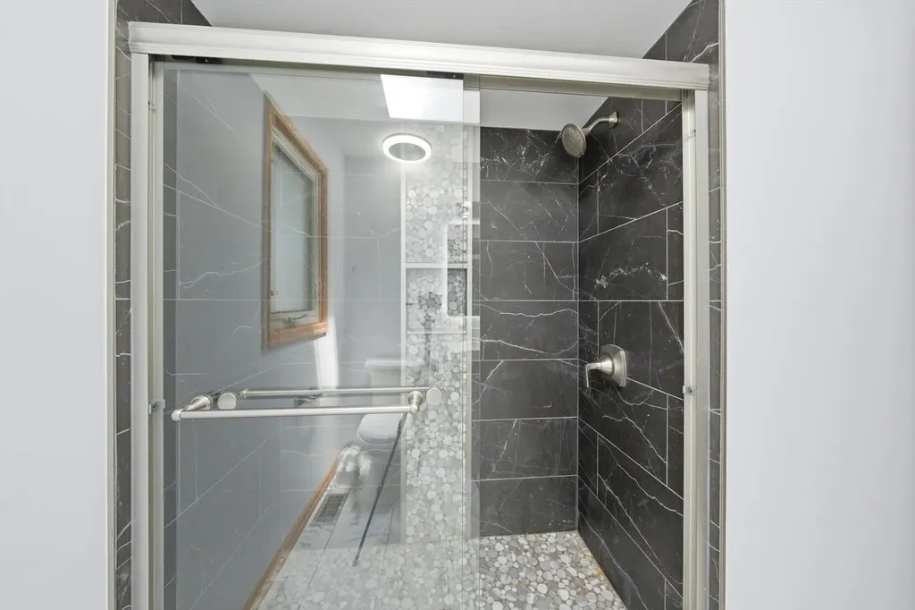 5601 South Sayre Avenue Chicago IL 60638