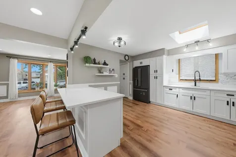 5601 South Sayre Avenue Chicago IL 60638