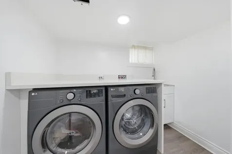5601 South Sayre Avenue Chicago IL 60638
