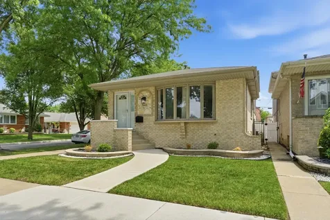 5601 South Sayre Avenue Chicago IL 60638