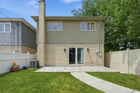 5601 South Sayre Avenue Chicago IL 60638