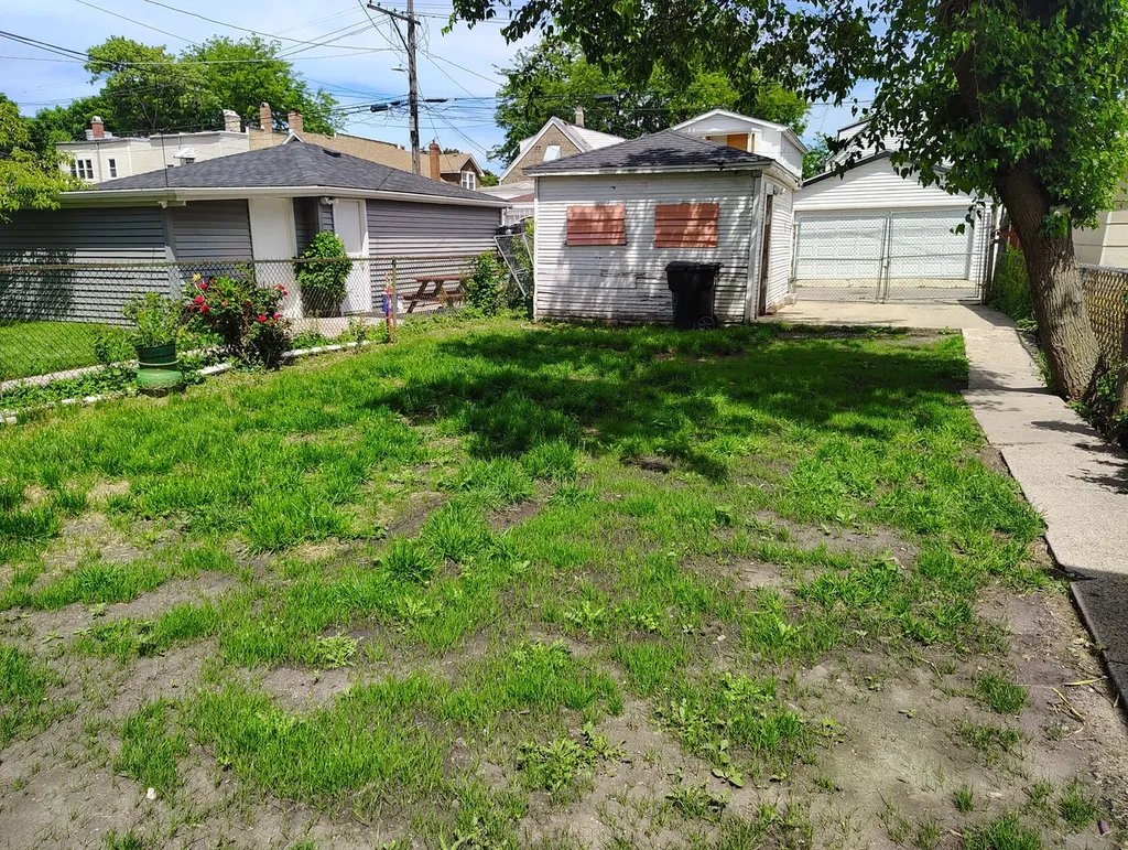 2243 North Kedvale Avenue Chicago IL 60639