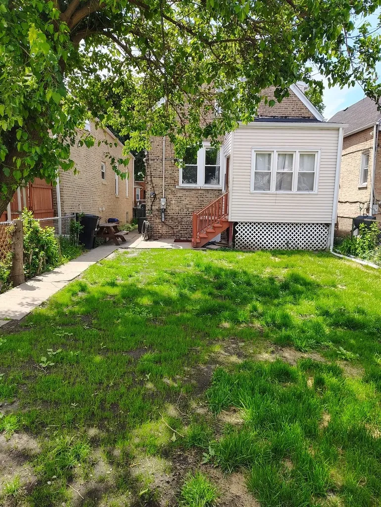 2243 North Kedvale Avenue Chicago IL 60639