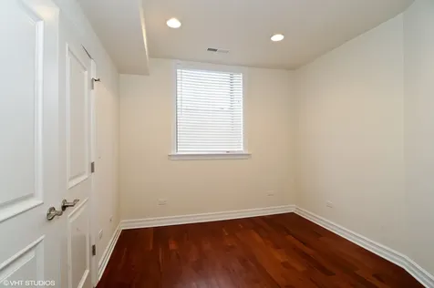 323 West Webster Avenue Chicago IL 60614