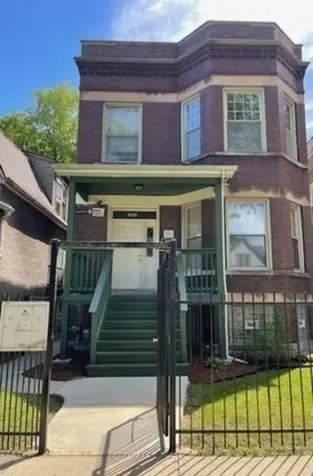 7807 South Marquette Avenue Chicago IL 60649