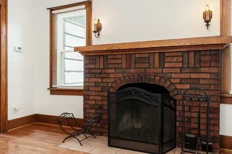 412 North State Street Belvidere IL 61008