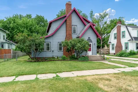 412 North State Street Belvidere IL 61008