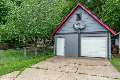 412 North State Street Belvidere IL 61008