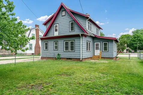 412 North State Street Belvidere IL 61008