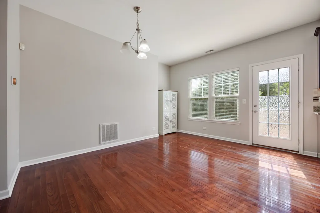 3563 Gabrielle Lane Aurora IL 60504