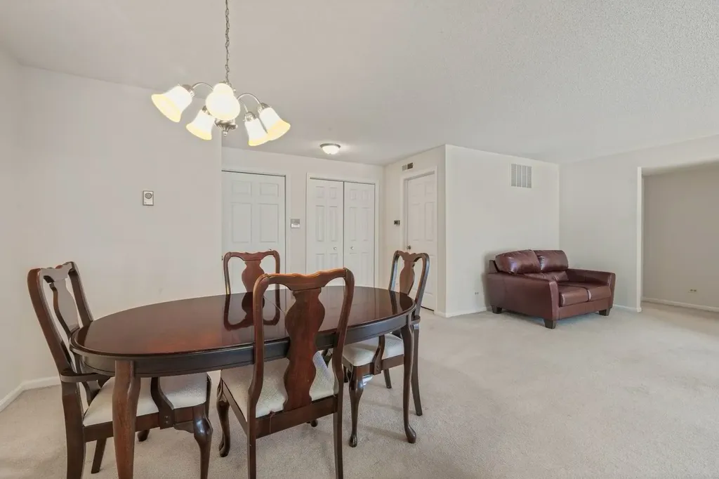 326 Park Avenue Clarendon Hills IL 60514