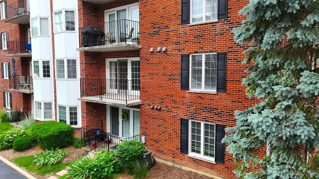 326 Park Avenue Clarendon Hills IL 60514