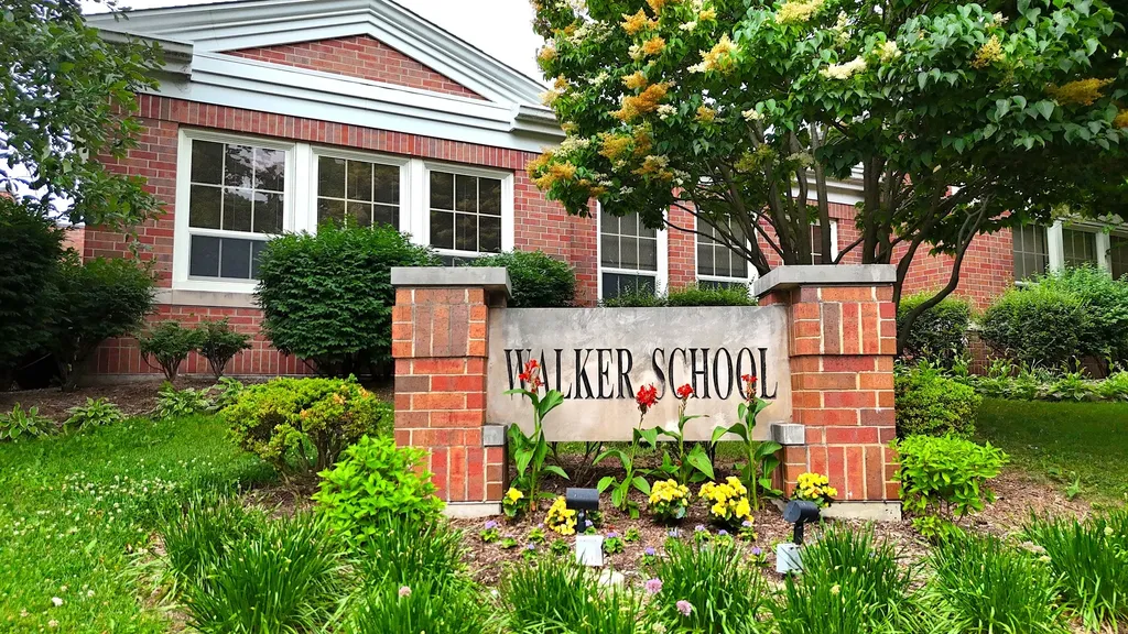 326 Park Avenue Clarendon Hills IL 60514