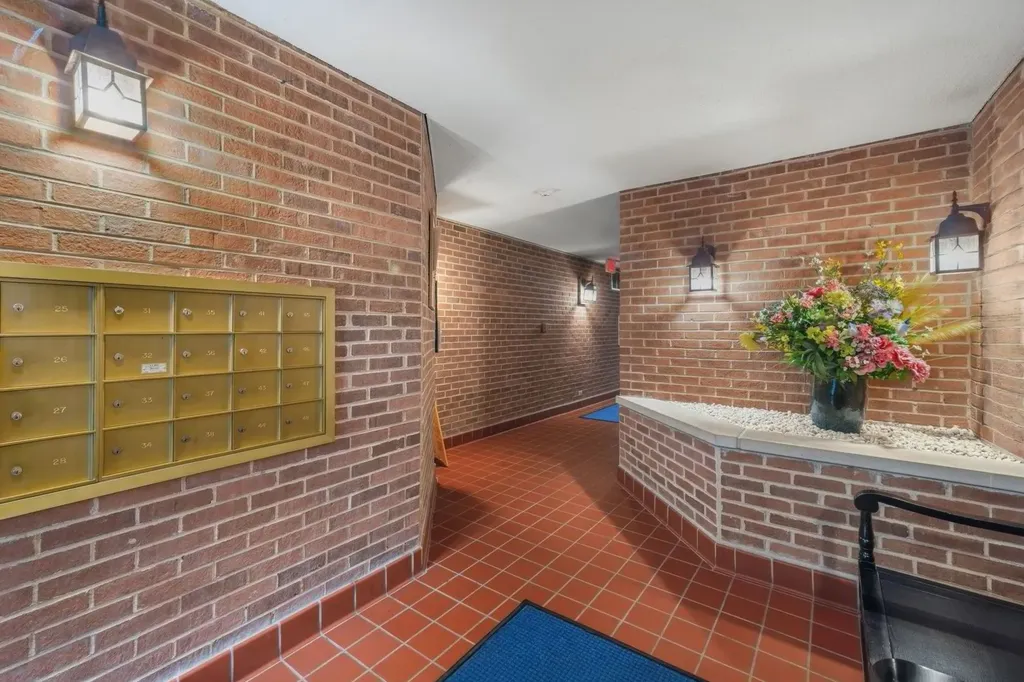 326 Park Avenue Clarendon Hills IL 60514