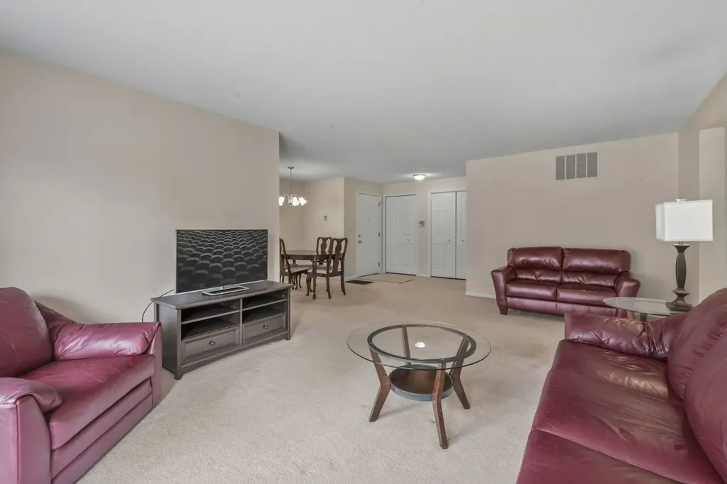 326 Park Avenue Clarendon Hills IL 60514