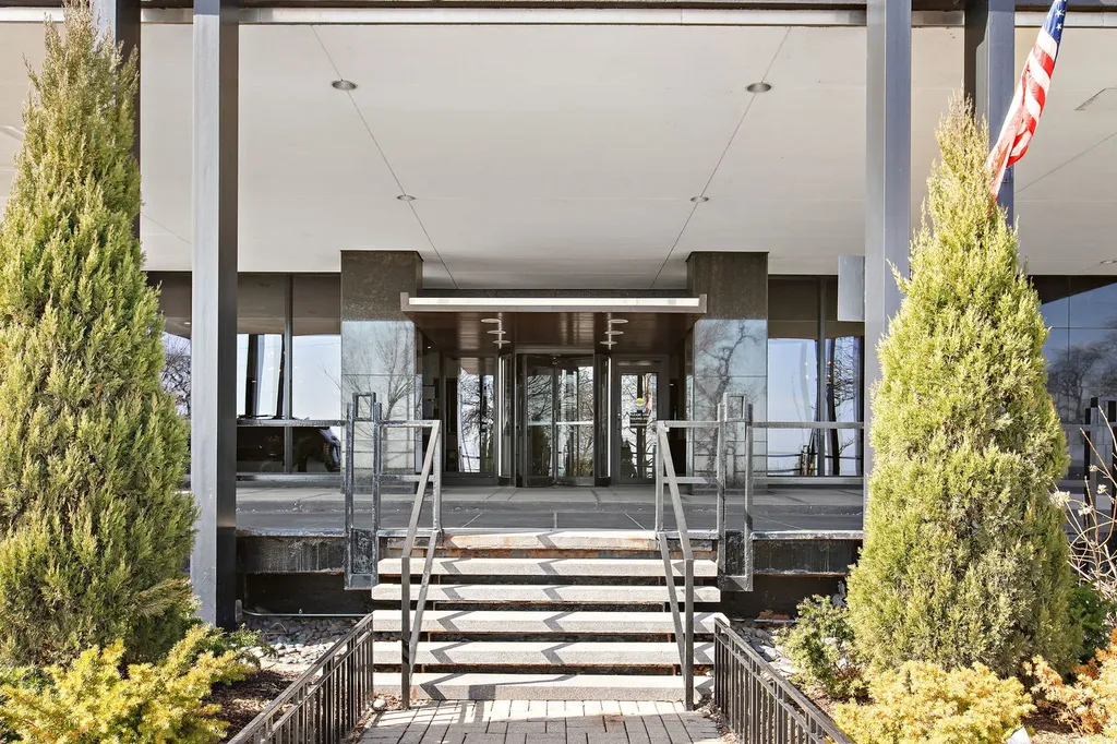 1440 North Lake Shore Drive Chicago IL 60610