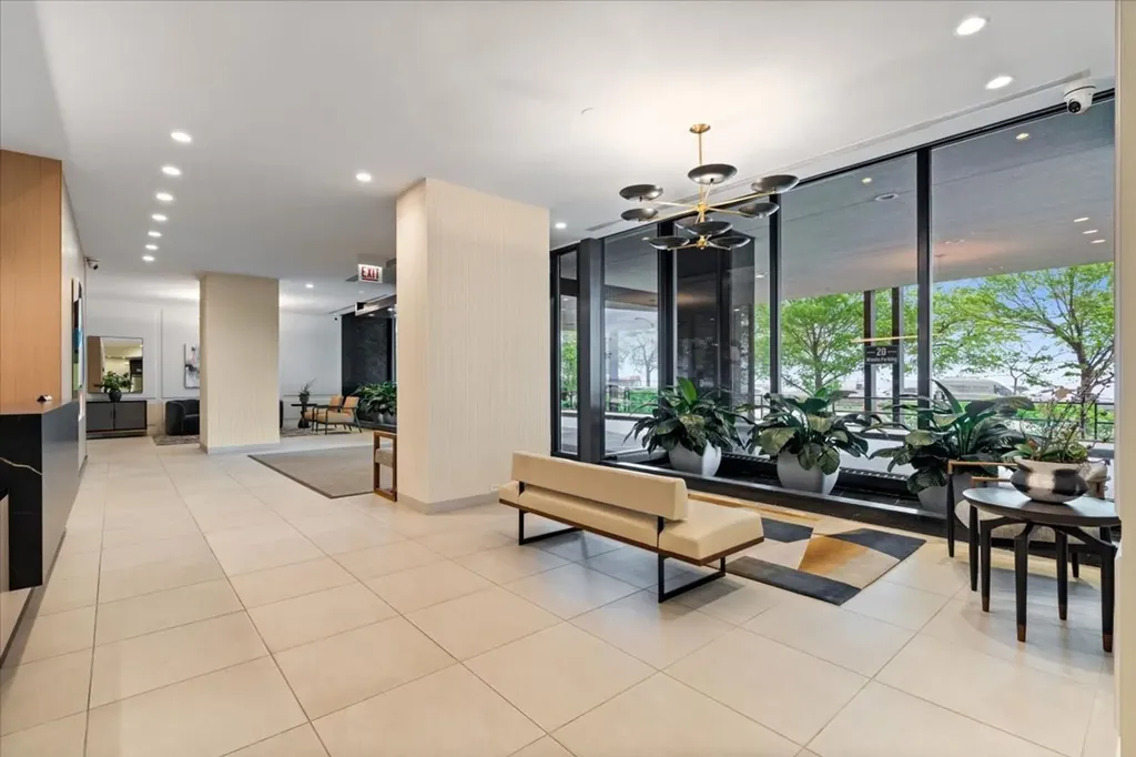 1440 North Lake Shore Drive Chicago IL 60610